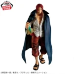 Крупний план обличчя та шрамів на фігурці Shanks з аніме One Piece.
